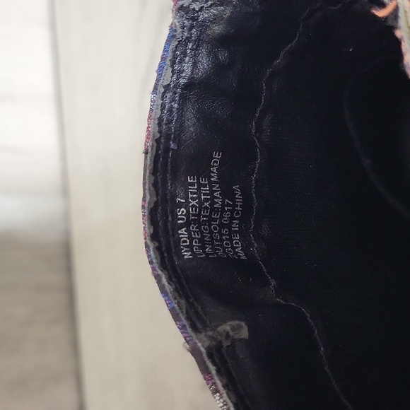 ZigiSoho Womens 7 Nydia Floral Tapestry Side Zip Ankle Bootie Metallic Colorful - Picture 5 of 9